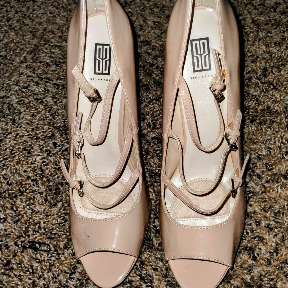 Signature Kelly Patent Leather Platform